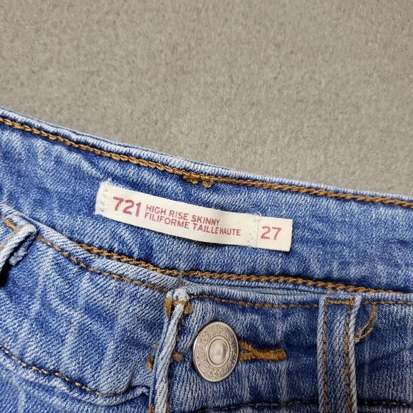 Levi's Women's High Rise Jeans - Blue and White - Picture 8 of 13